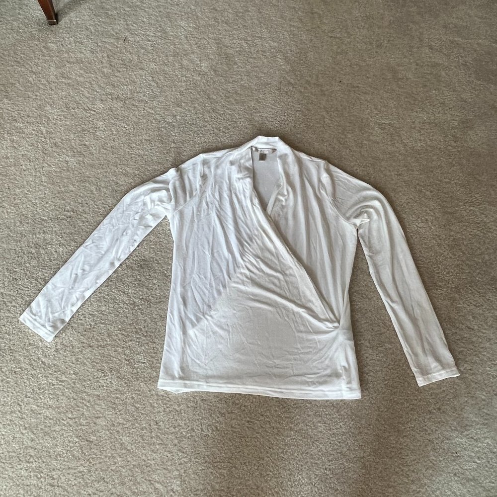Long Sleeve cross tie Women's top in size medium. Banana Republic